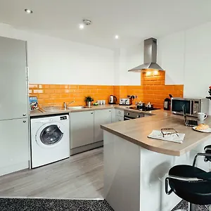  Apartment House, One Bedroom 216 United Kingdom
